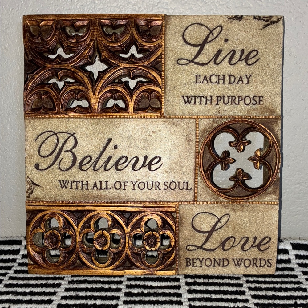 Decorative Wall Plaque with Inspirational Quotes